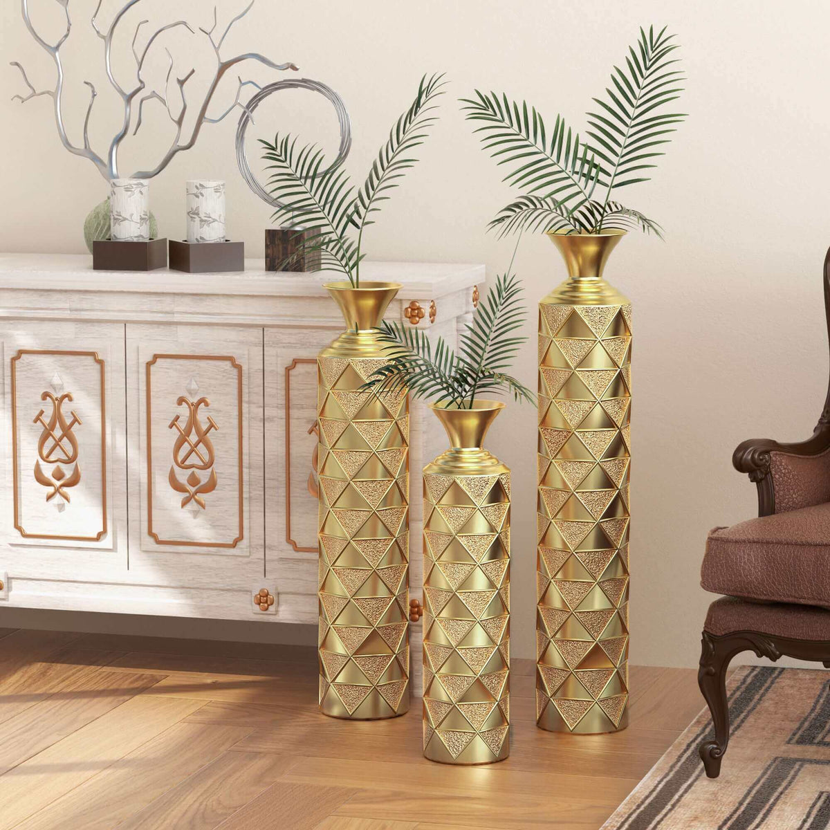High pressure metal center vase Gold